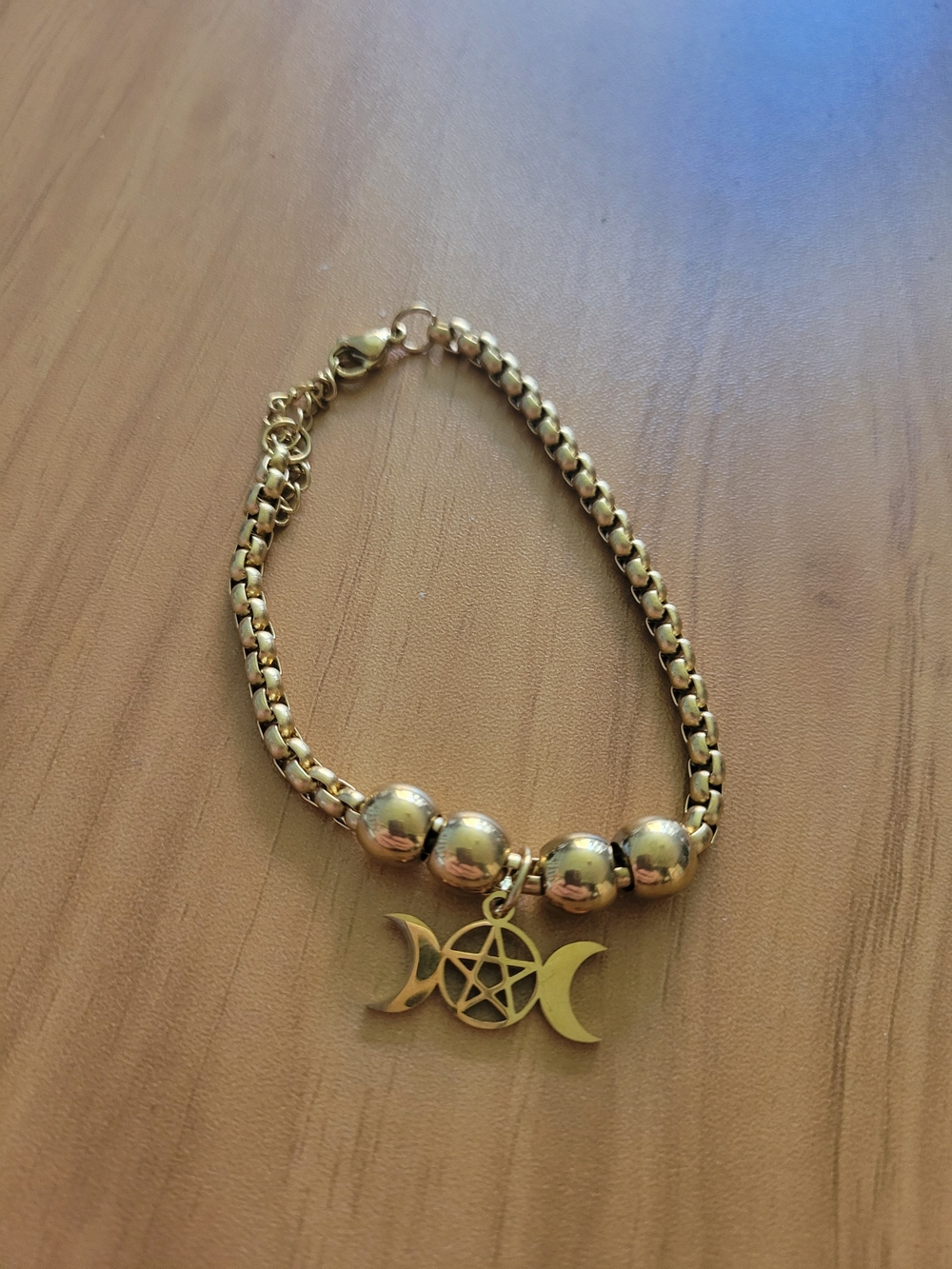 🍁NEW🍁Stainless Steel Gold Triple Moon Bead Charm Bracelet